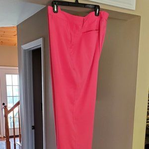 Short Par 4  *Fabulous Flamingo Pink Golf Pants*